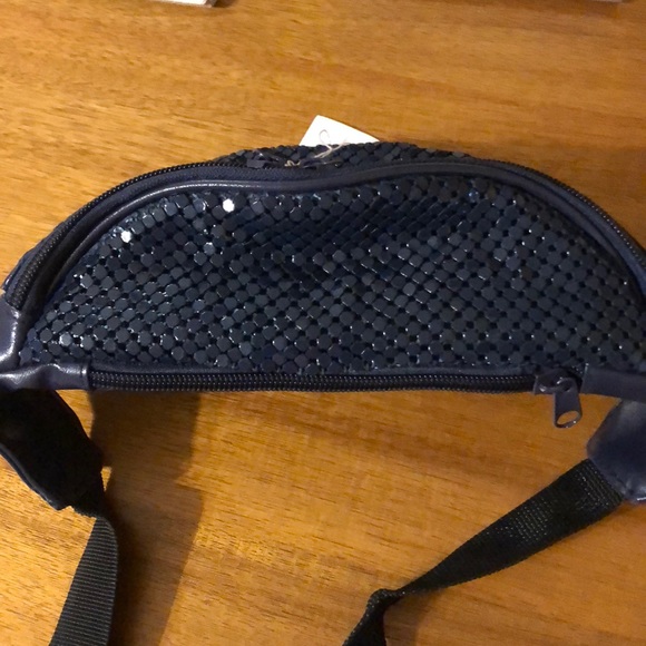 SALE! LAST ONE! navy sequined fanny pack 🖤 - Picture 6 of 7